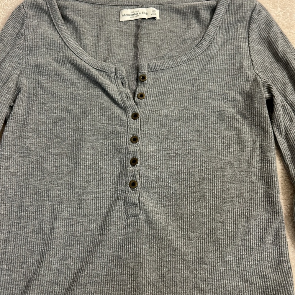 gray henley abercrombie & fitch - Picture 5 of 6